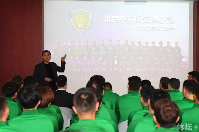飞机一口气爬升到预定高度之后，便开始进入超音速巡航。